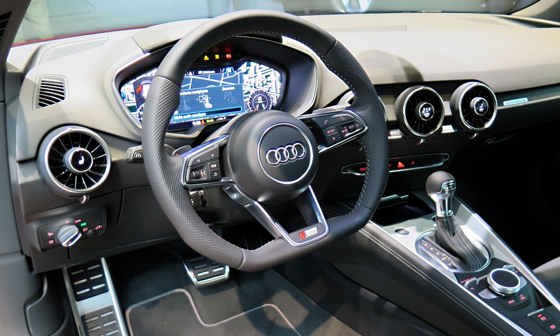 2014_Audi_TT_Coupé_2.0_TFSI_quattro_S_tronic_169_kW_Interieur_virtual_cockpit