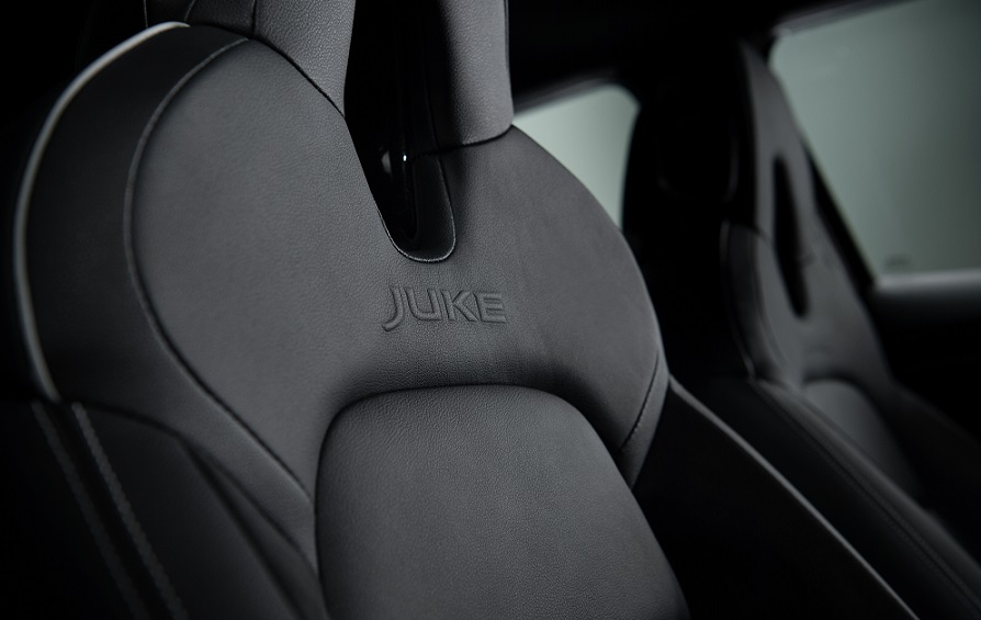 Sep. 3 – 6pm CET – New Nissan JUKE Unveil Red Static Studio – 7